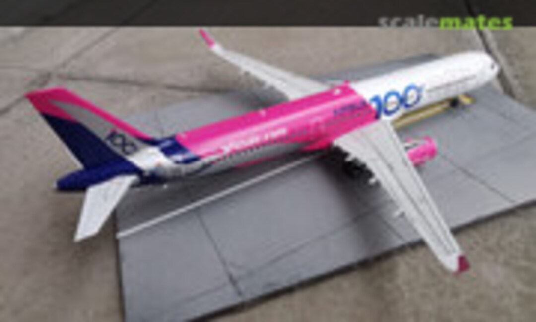 Airbus A321-231 1:144