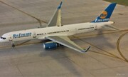 Boeing 757-200 1:144
