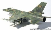 General Dynamics F-16C Fighting Falcon 1:72