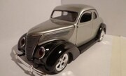 37 Ford Coupe Street Rod 1:24