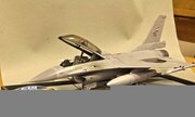 General Dynamics F-16BM Fighting Falcon 1:32