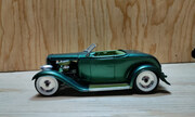 1932 Ford Roadster Custom 1:25